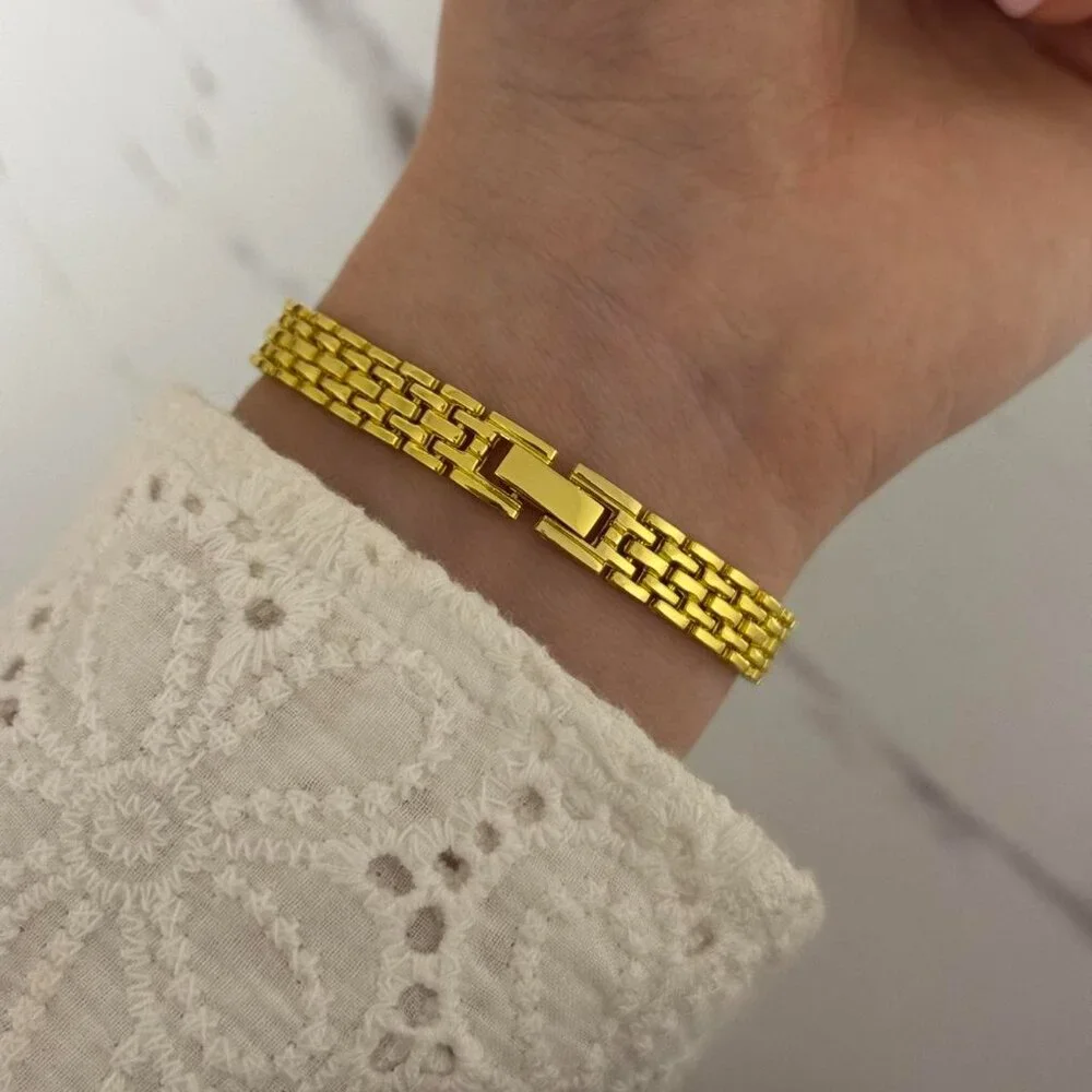SKU:0023 gold black mini watch vintage style‎ + in a gift box stainless steel